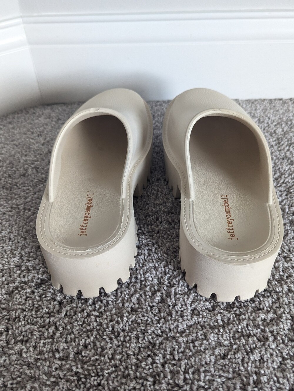 Jeffrey Campbell Clogge Platform Lug Sole Mules - Cream sz 7 - Picture 4 of 6